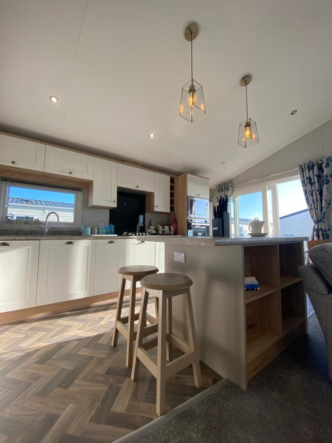 Sea View Beach Lodge Trecco Bay 3 Bedroom Porthcawl Zewnętrze zdjęcie